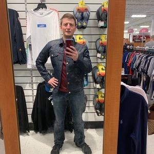 Meet your Posher, Evan